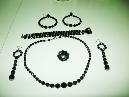 Completo composto da swarovski             45 Euro 